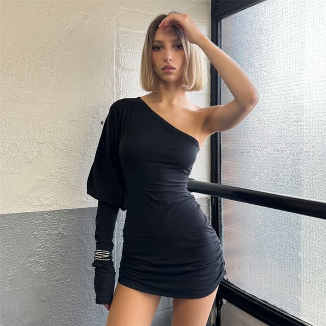  Women's fashion and unique one-shoulder sleeve solid color sexy slim bodycon dress