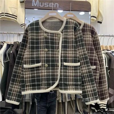 European-style retro Chanel-inspired plaid short cashmere cardigan for petite women
